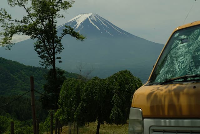 Car at Fujimibashi Viewing